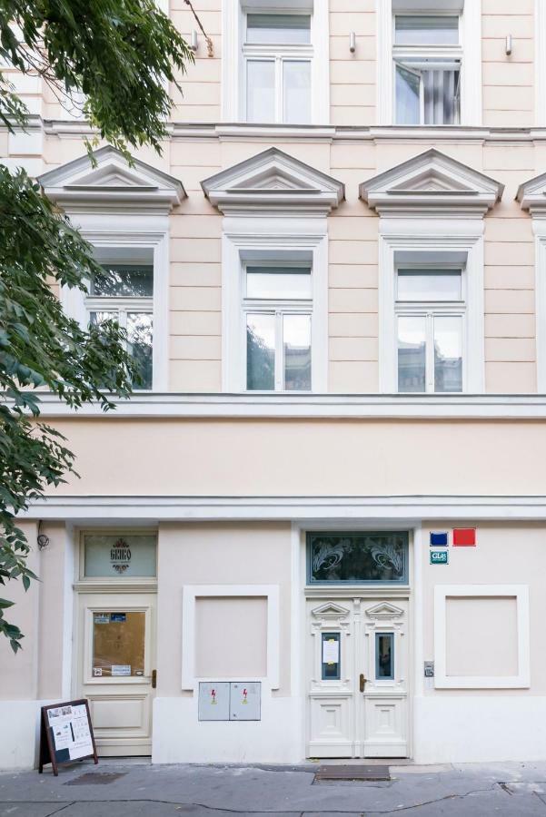 Romantic Designer Apartment Prague Exterior photo